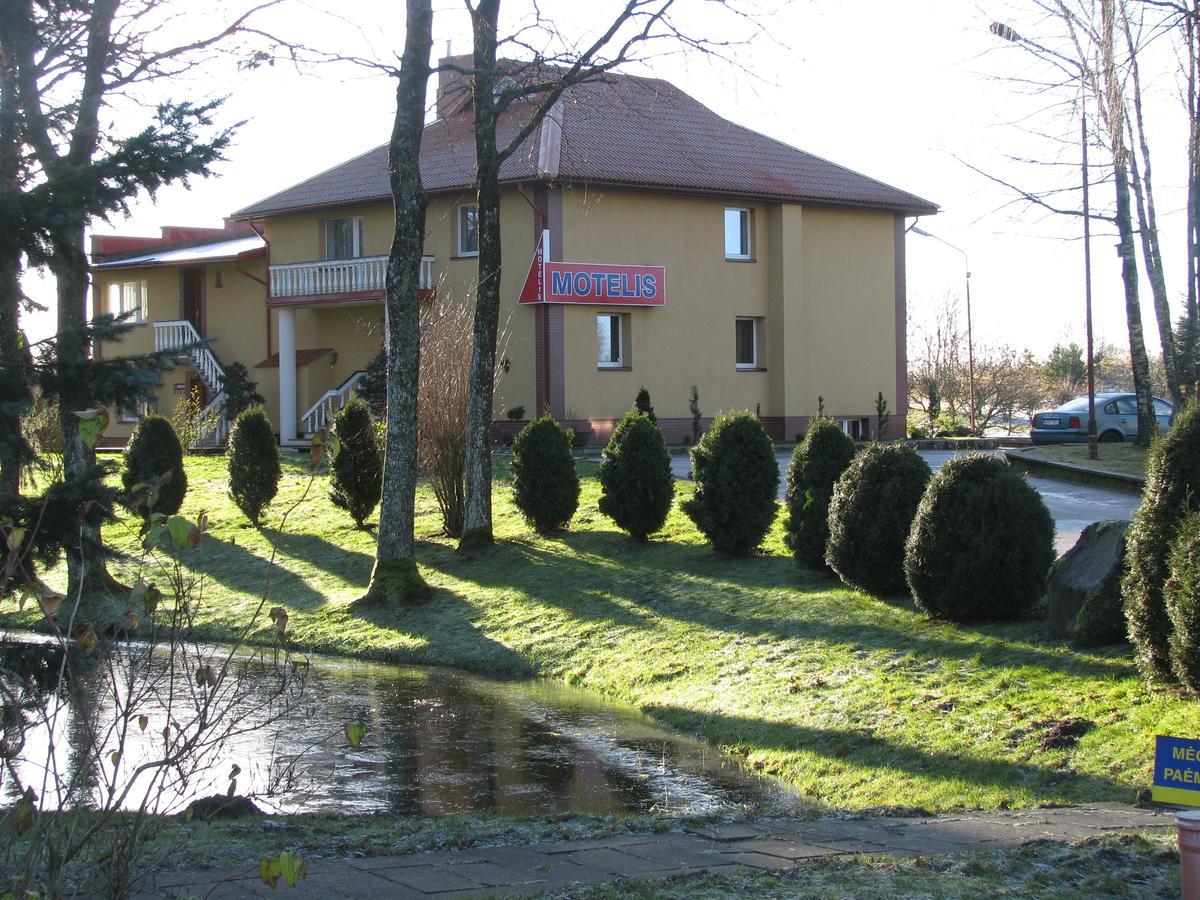 Motel Piligrimo Uzeiga Kadares Esterno foto